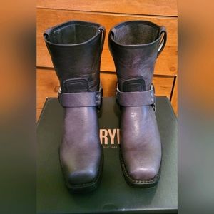Frye Harness 8R Boots